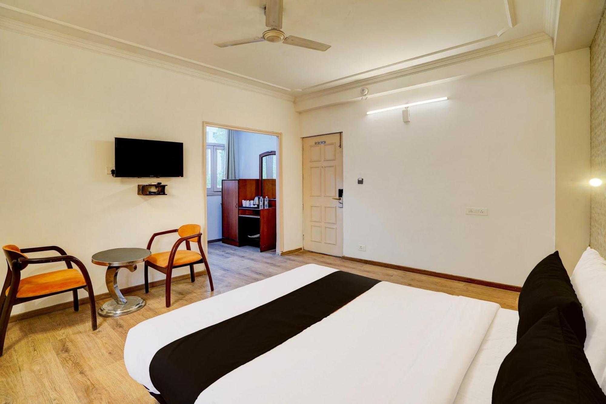 Super Townhouse Jageer Palace Near Mayapuri Chowk New Delhi Eksteriør billede