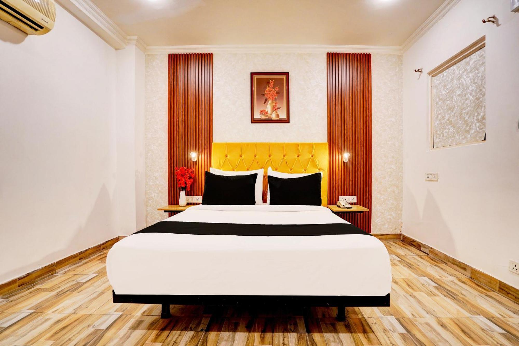 Super Townhouse Jageer Palace Near Mayapuri Chowk New Delhi Eksteriør billede