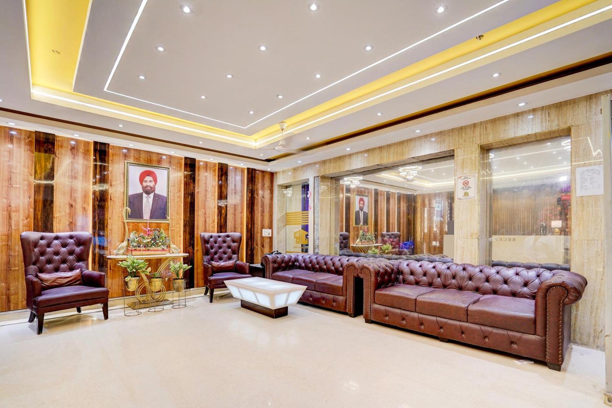 Super Townhouse Jageer Palace Near Mayapuri Chowk New Delhi Eksteriør billede